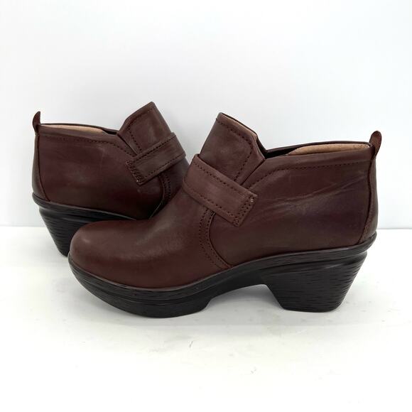 Sanita Women's Norma leather Booties with side buckle - Picture 6 of 8